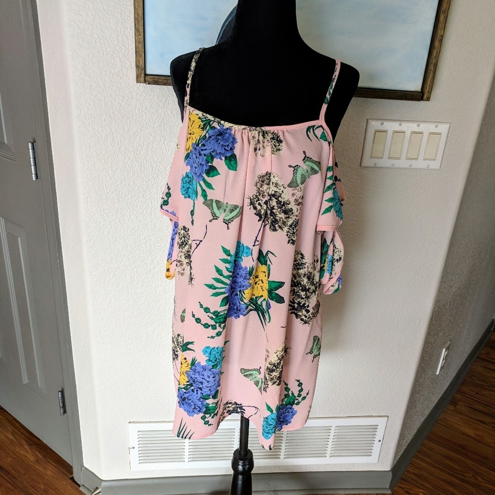 ☀️🏖️🌻Summer Clearance☀️🏖🌻Pink floral dress